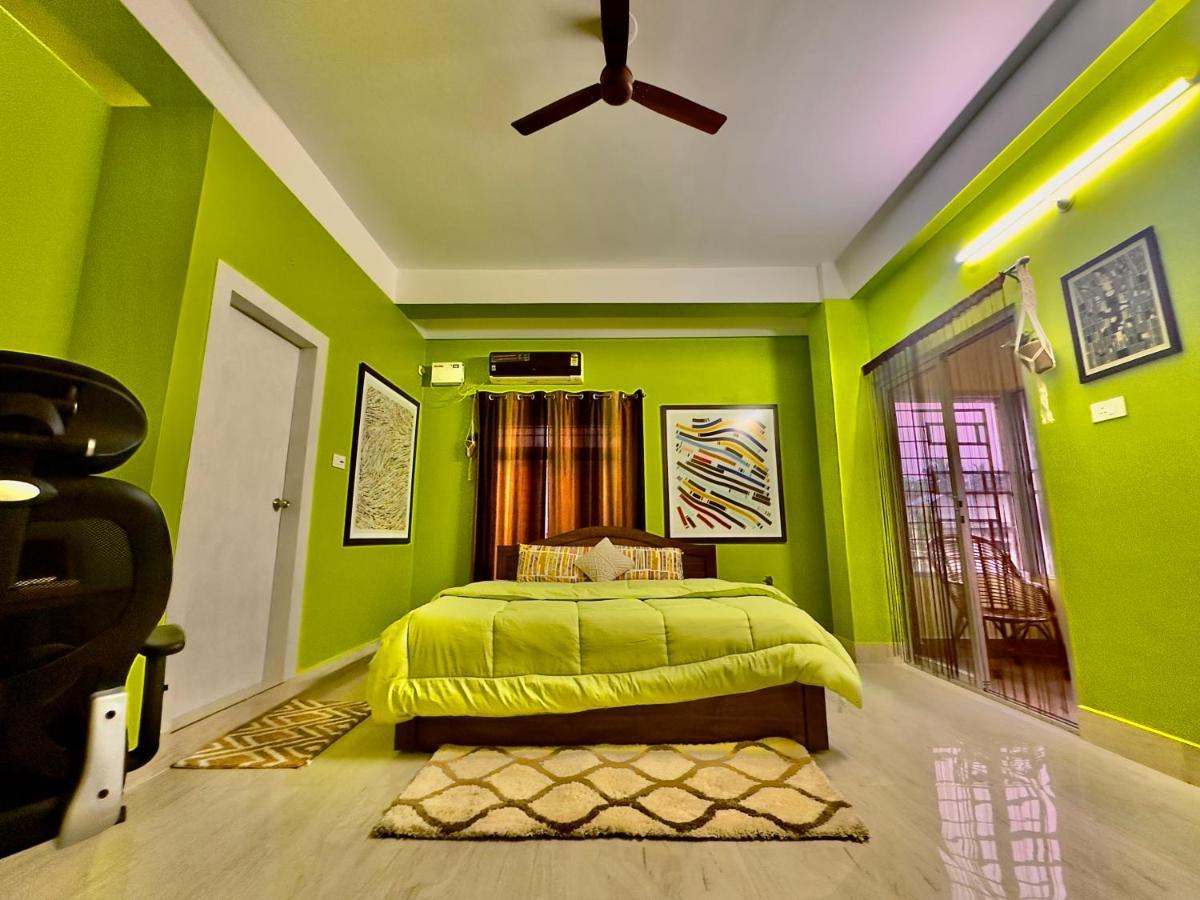 Three Little Birds Homestay Гувахати Экстерьер фото