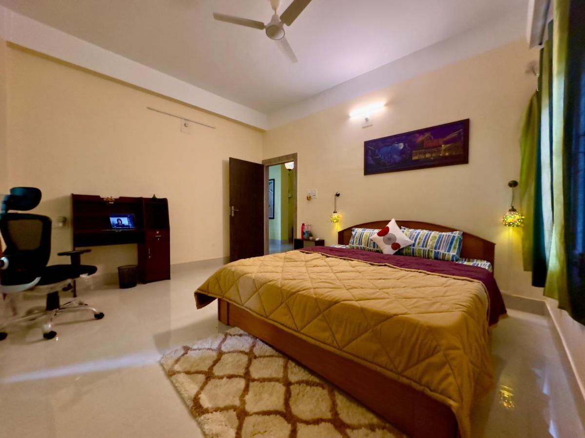 Three Little Birds Homestay Гувахати Экстерьер фото